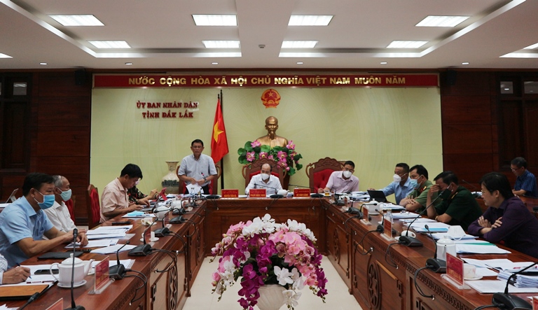 Họp thành viên UBND tỉnh